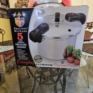 Silver Aluminum Pressure Cooker